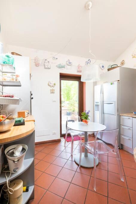 Отель La Casa Di Marina Феррара Экстерьер фото