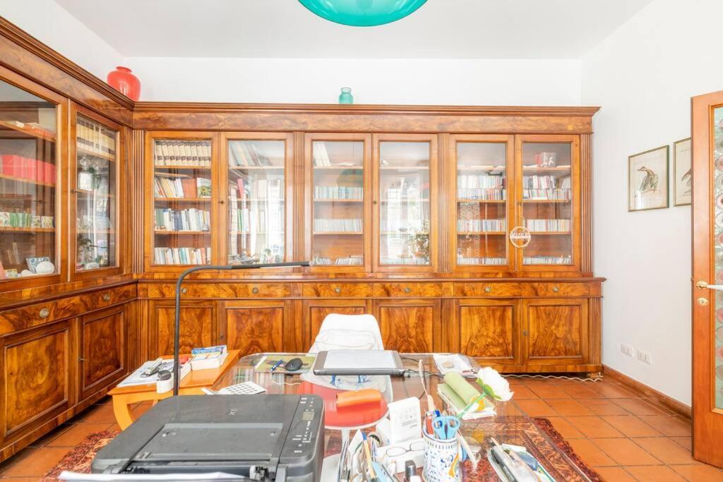 Отель La Casa Di Marina Феррара Экстерьер фото
