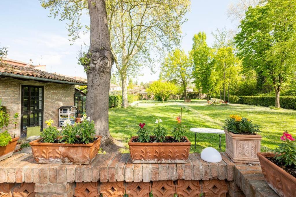 Отель La Casa Di Marina Феррара Экстерьер фото